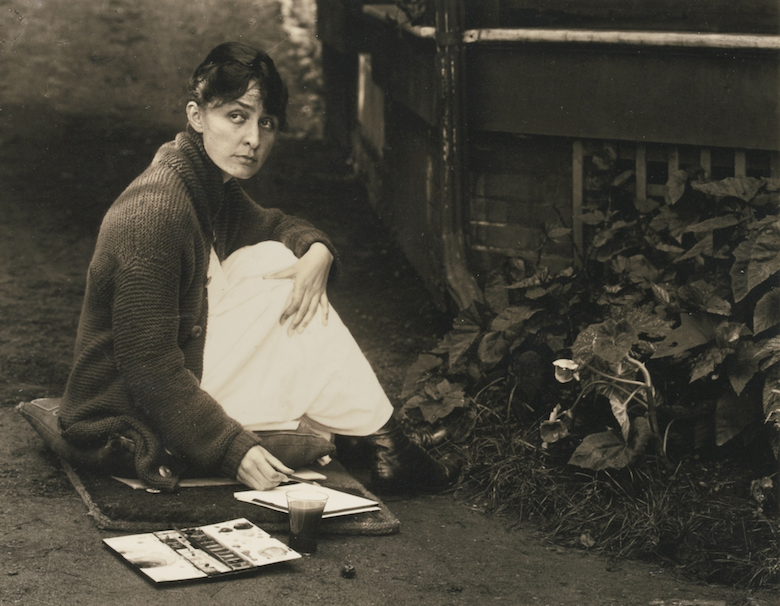 Georgia_O'Keeffe_by_Stieglitz,_1918