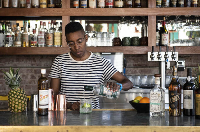 shannon-mustipher-gladys-bar