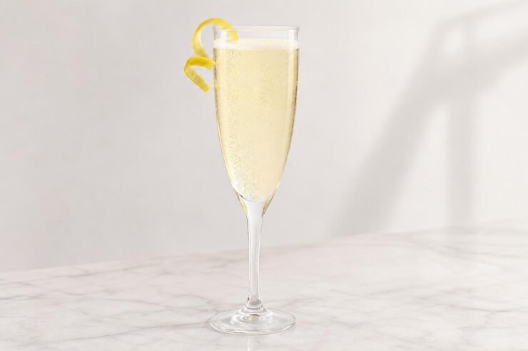 French 75 cocktail in a Champagne flute